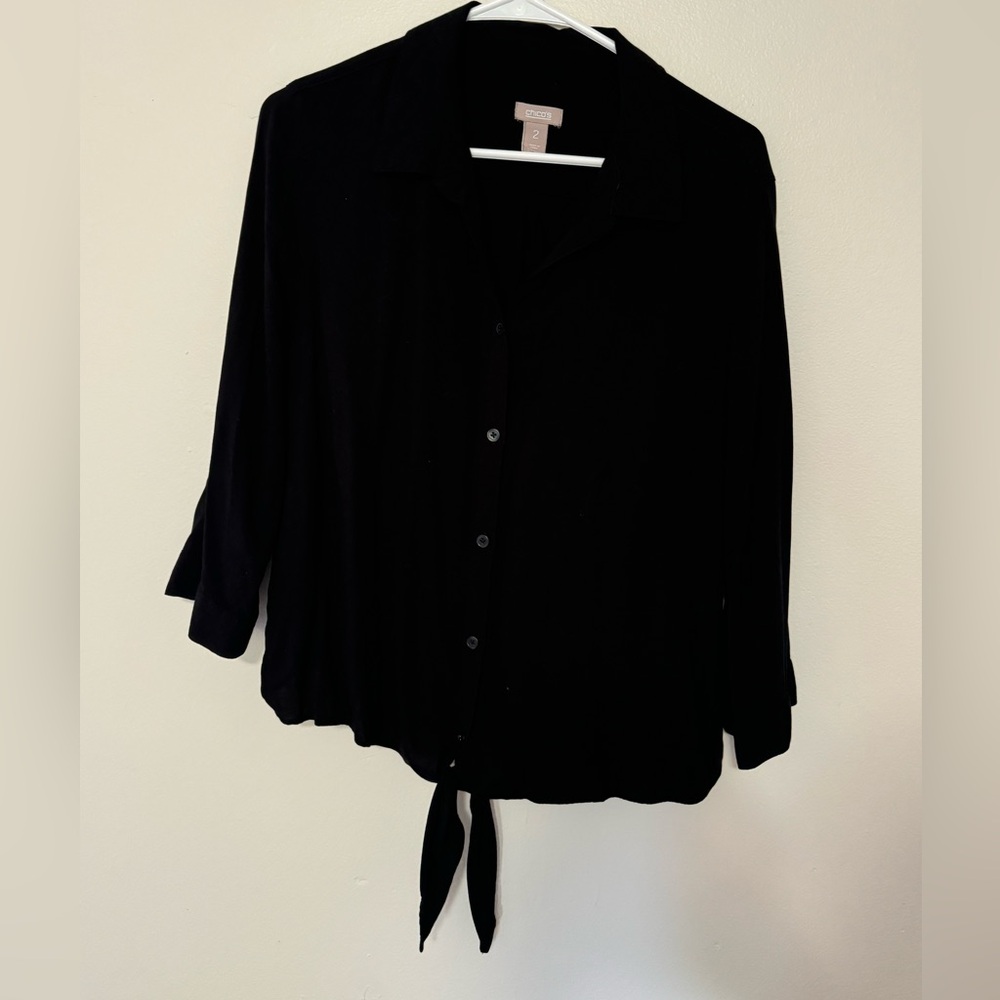 Women’s Chico Size 2 Button up Blouse